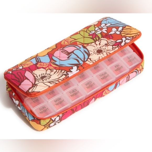 Vera Bradley Large Pill Case ~Midday Garden - Picture 1 of 2